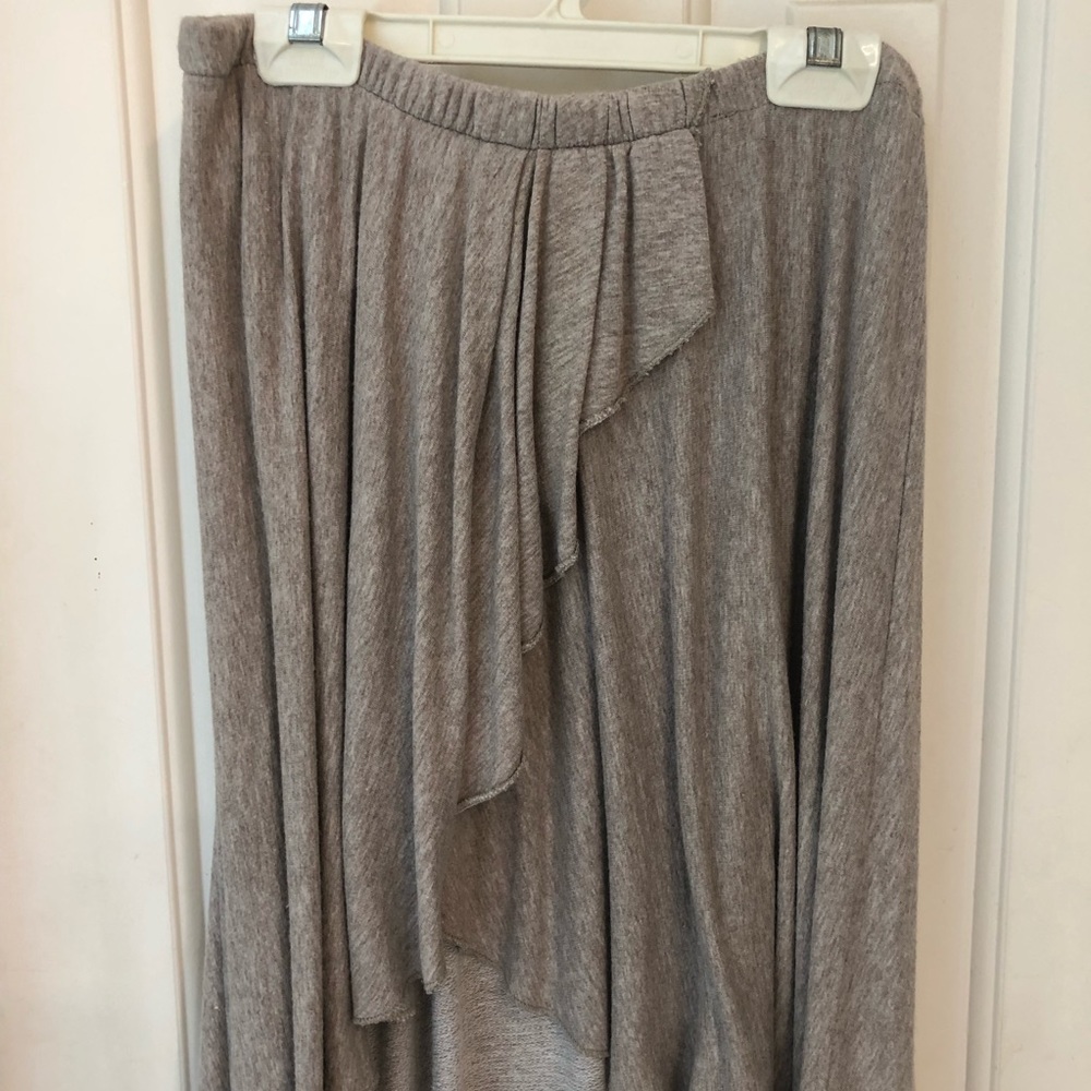 High / Low long skirt w/ ruffle front. Soft! OS - Picture 2 of 13